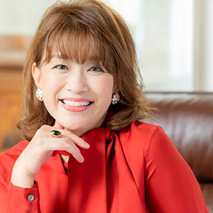 小林 友子