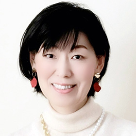 塩月 美香子